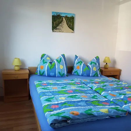 Apartment In 1